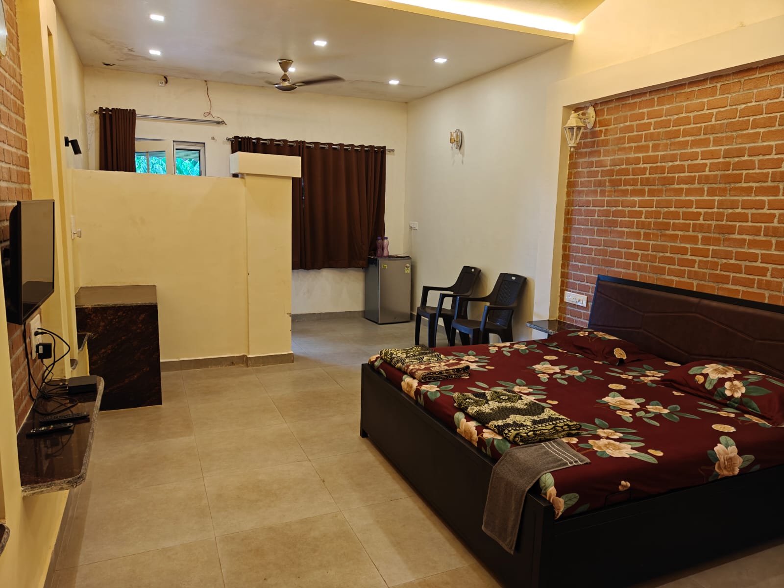 Family Deluxe Room No 1 at Madhuson Palms family homestay